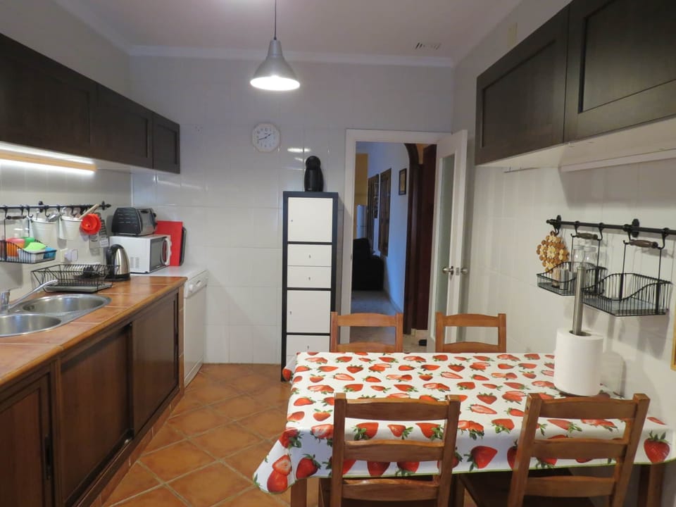 4 - Cocina - 2 - desde Nevera