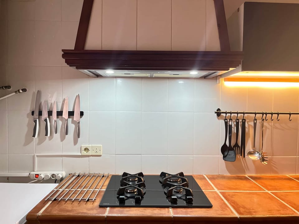 4 - Cocina - 6 Fuegos