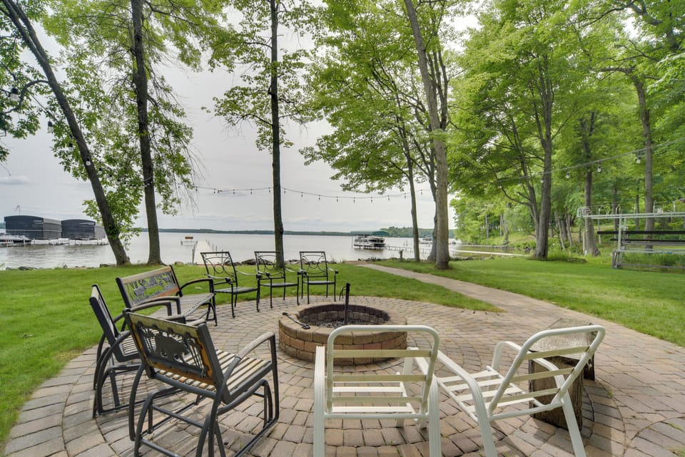 Hayward Vacation Rental | 2,450 Sq Ft | 4BR | 2BA | Stairs Required