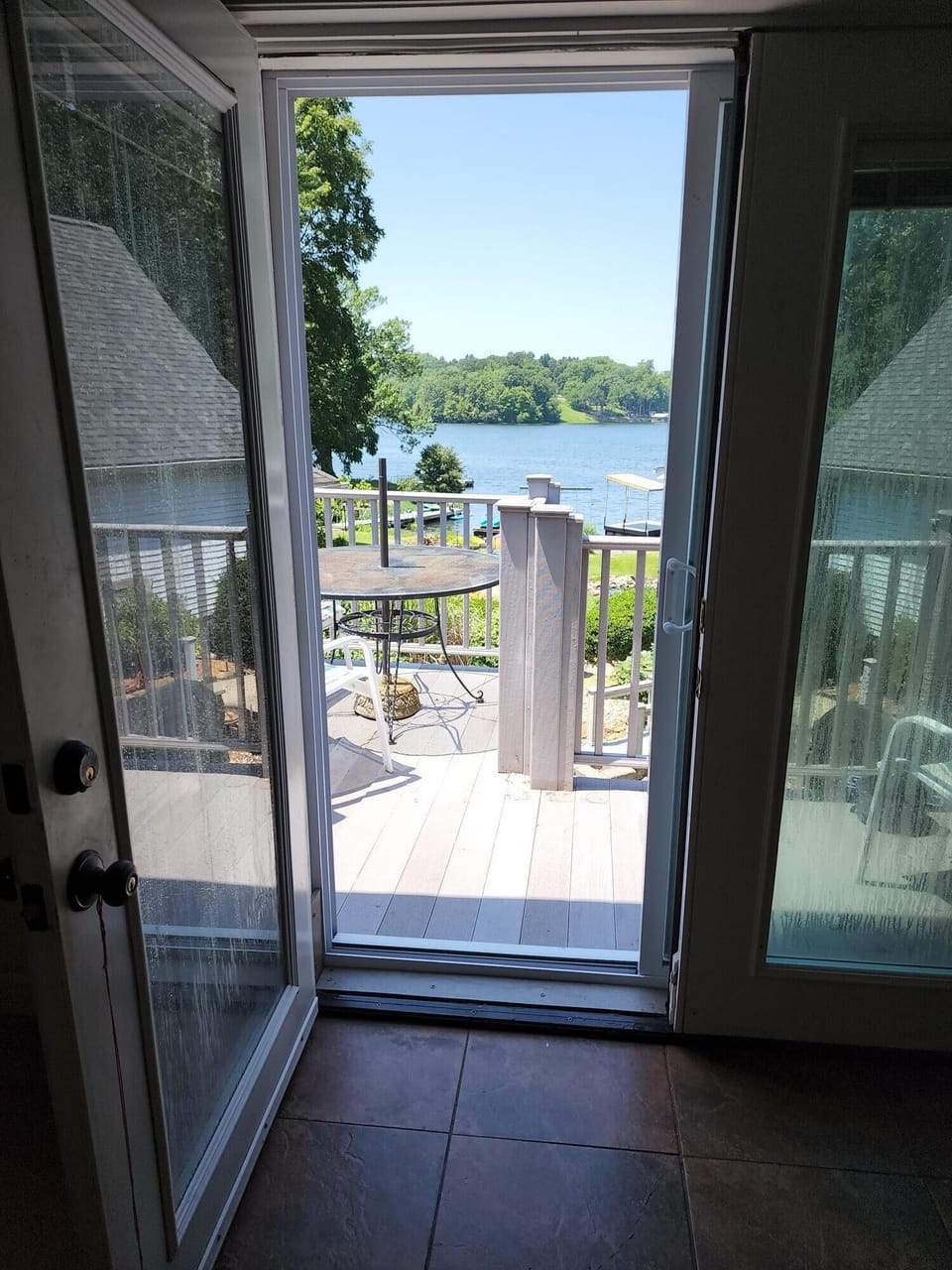 Upstairs deck facing the lake
