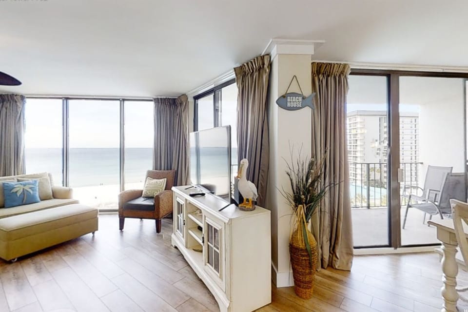 Beautiful views of the Resort and Beach 