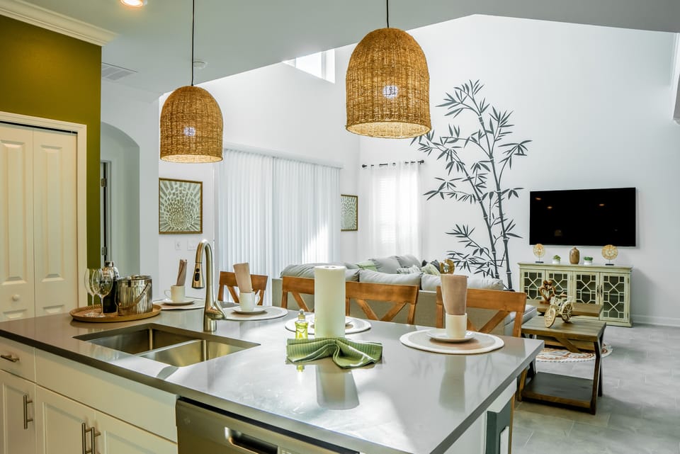 Kitchen/ Living room