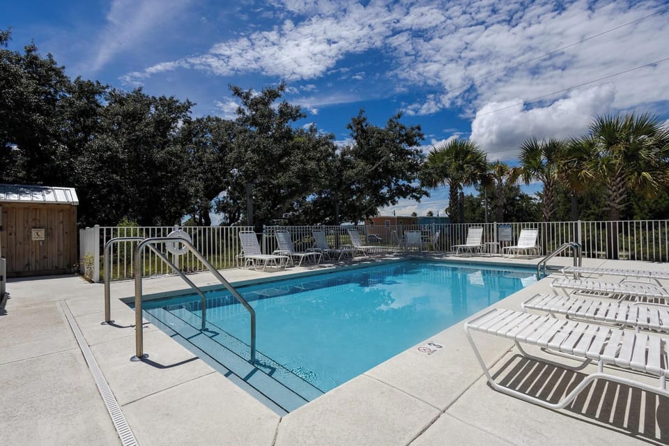 Shared outdoor pool