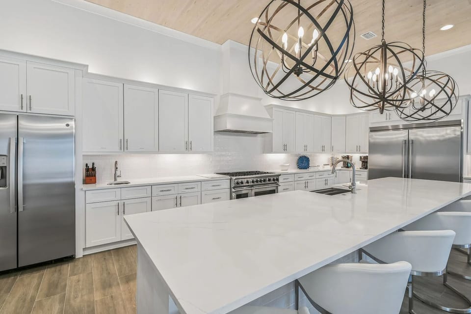 Spacious countertops and barstool seatings.