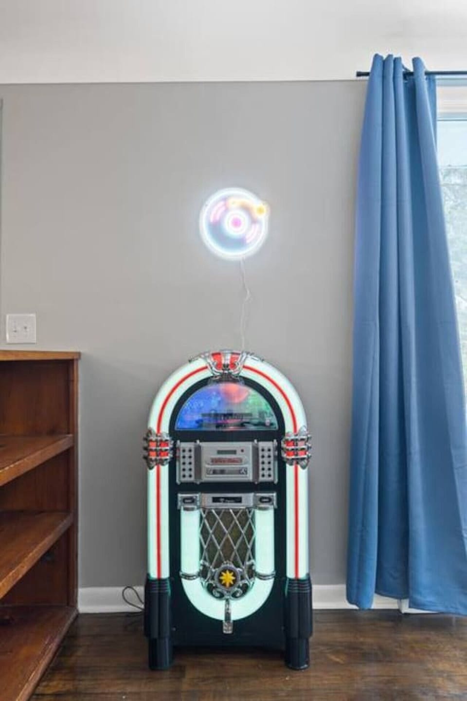 Mini Modern Jukebox - Bluetooth or AUX cord connection to play your own music through it