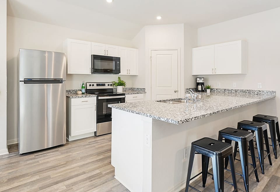 Kitchen & Pantry 