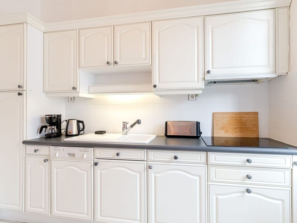 Cabinetry, Property, Kitchen Sink, White, Countertop, Kitchen, Sink, Interior Design, Kitchen Stove, Wood