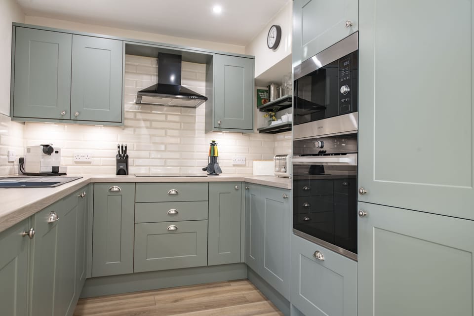 Ground floor: Well-equipped kitchen