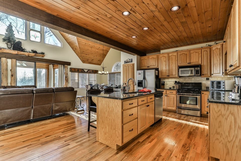 Open Floor Plan Living and Kitchen Area 