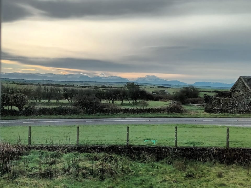 Views of Snowdonia to the East