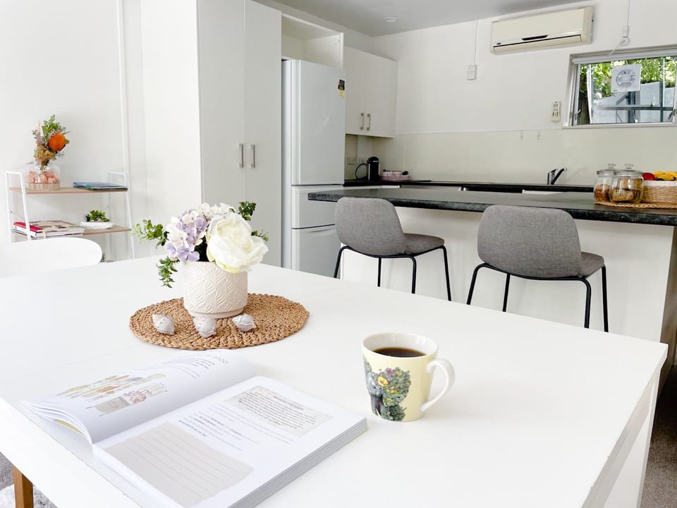 Dining area, bar and kitchen