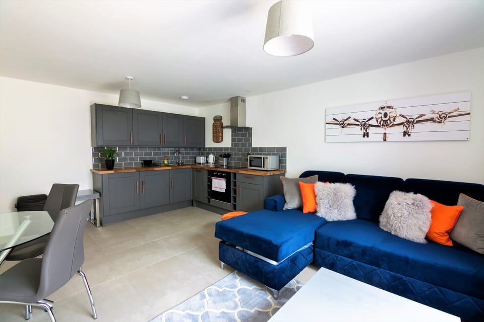 Living Room / Lounge