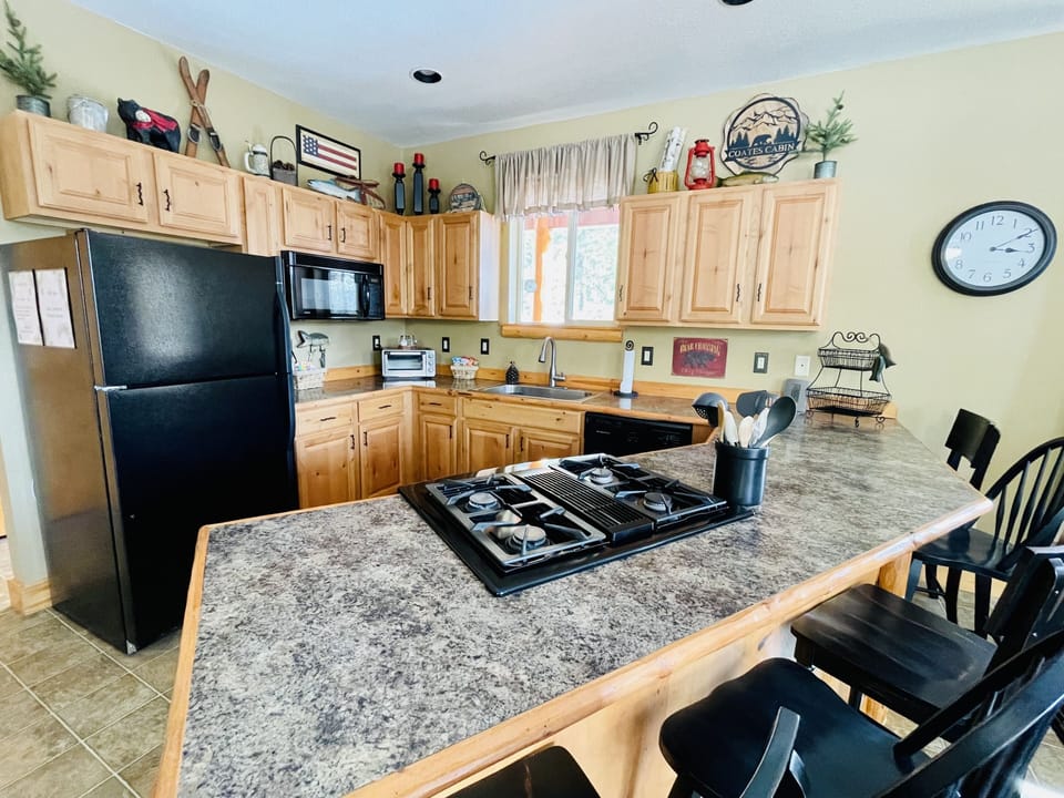 Kitchen with bar seating