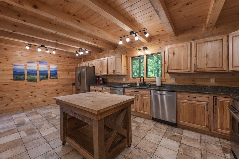 Island in kitchen at Blue Ridge Lodge