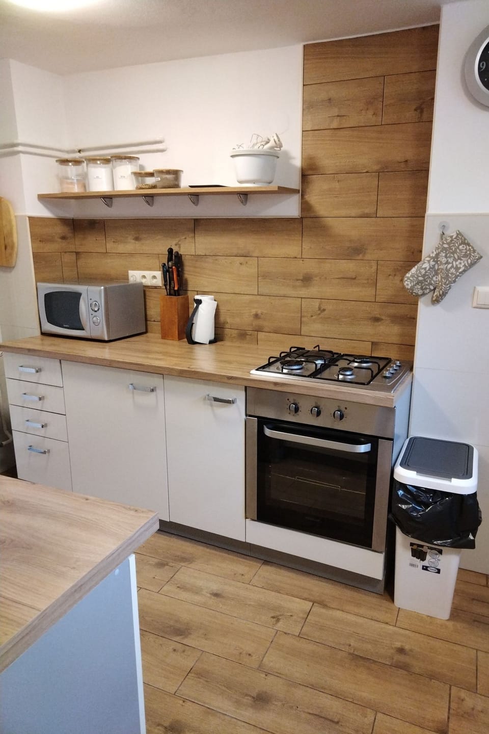 Kitchen 1
