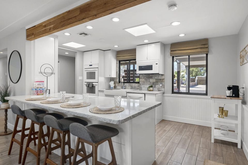 Kitchen with bar seating for 4 people