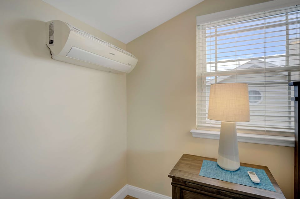 Dedicated AC / Heating in Master Bedroom