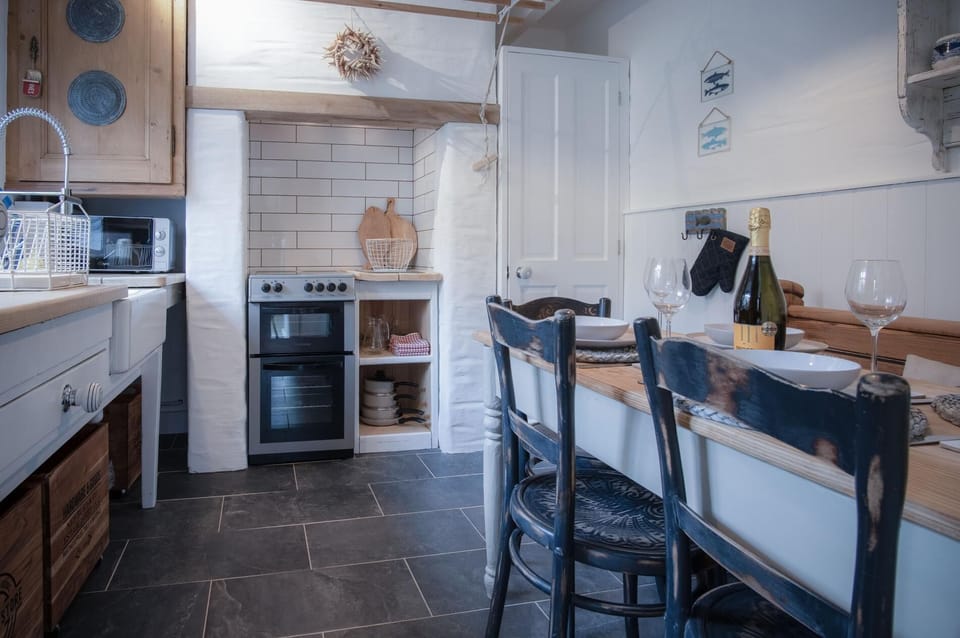 The Old Spa - 2 Bedroom Cottage - Pleasant Valley (13548)