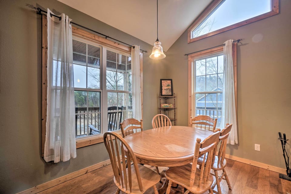 Dining Area | Dishware & Flatware Provided | Breakfast Bar w/ Additional Seating