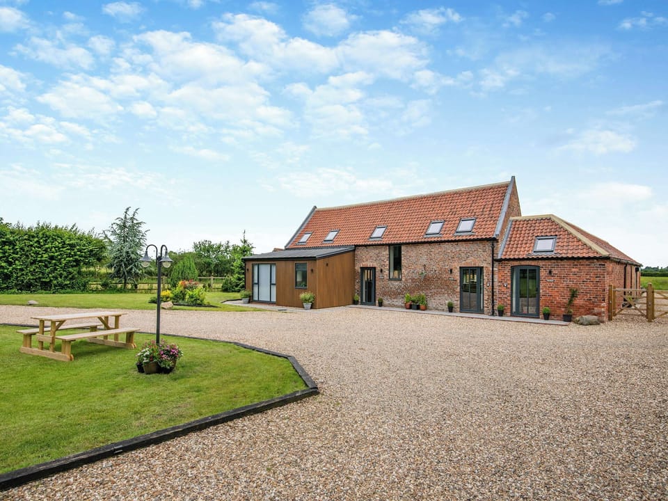 Exterior | The Warren - Fieldhouse Farm Cottages, Skirlaugh