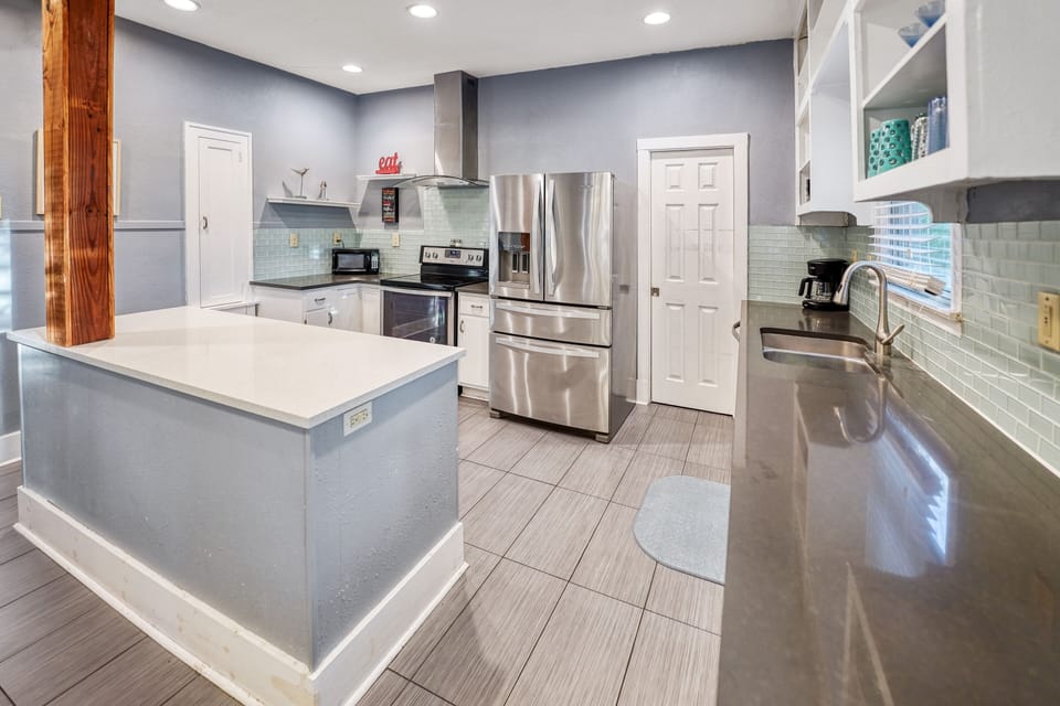 Fully Stocked Kitchen