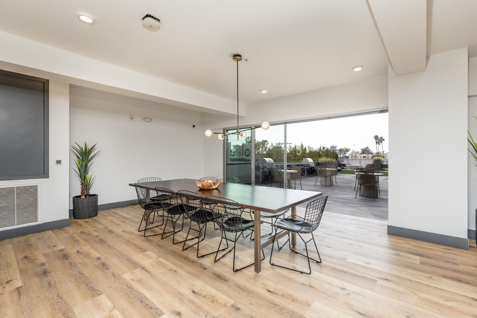 Gather and dine in style in our shared space clubhouse.