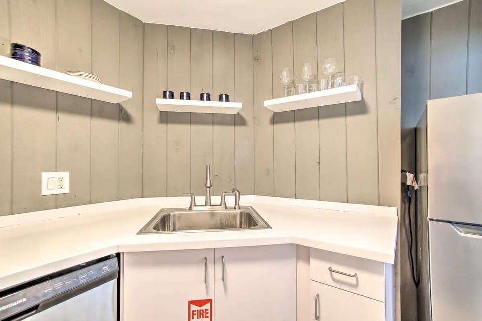 Indoors, Sink, Kitchen, Sink Faucet, Home Decor