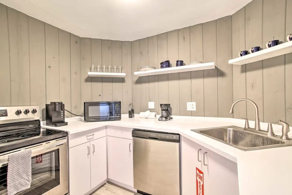 Indoors, Sink, Kitchen, Microwave, Oven