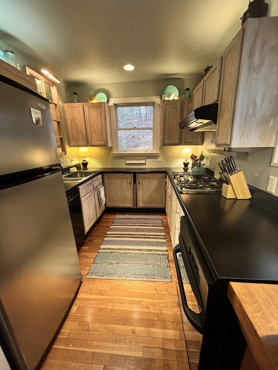 Full kitchen!