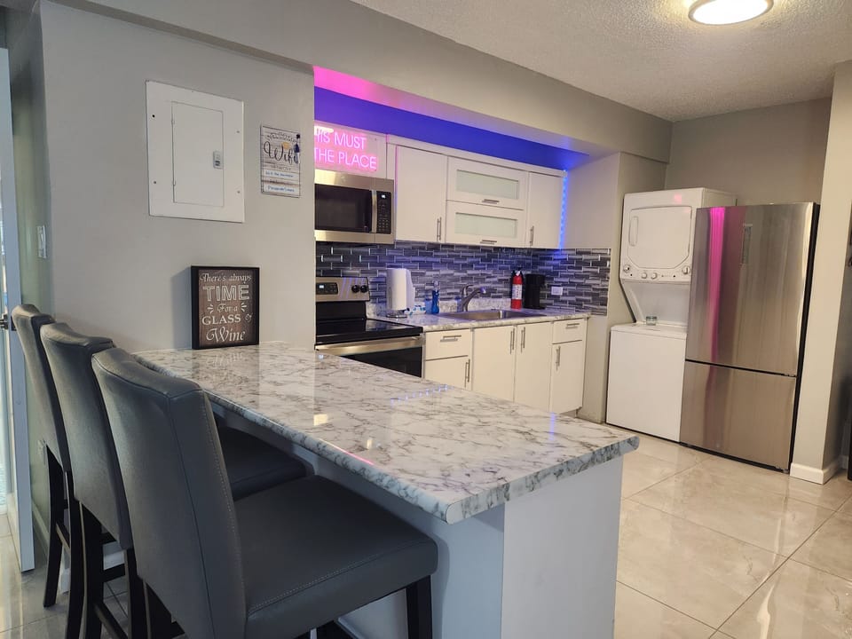 Kitchen/Dining area