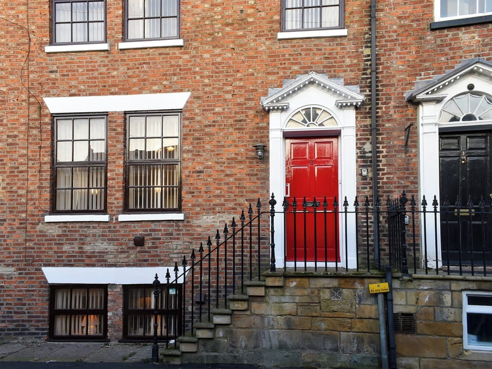 Exterior | Idagale, Whitby