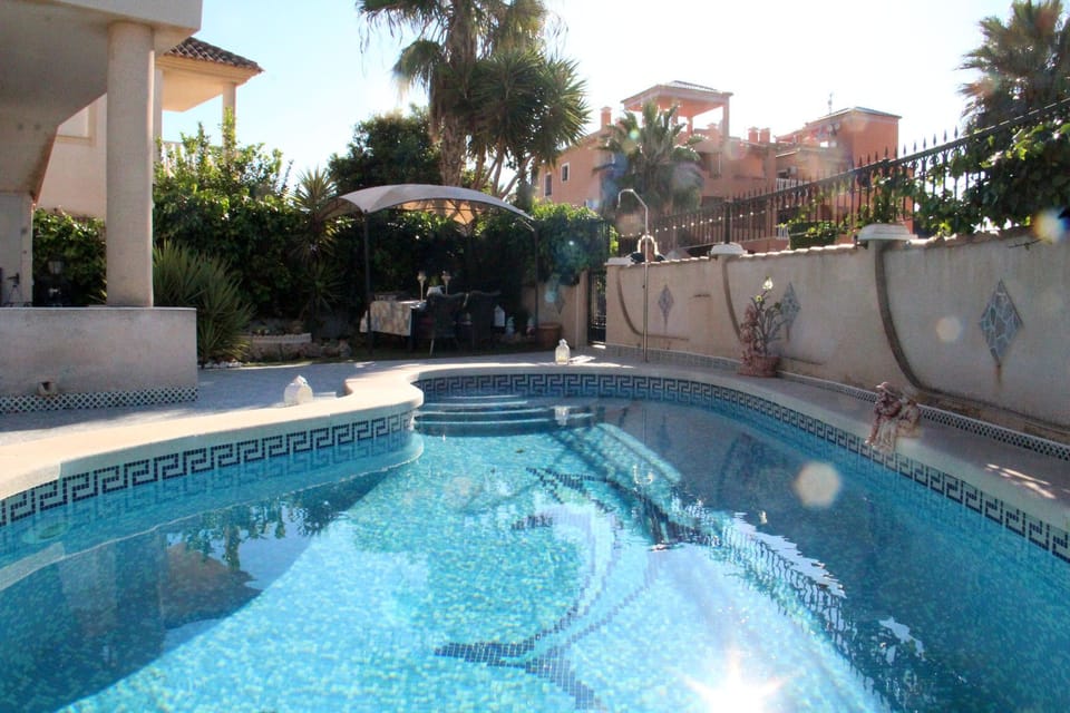 Private pool
