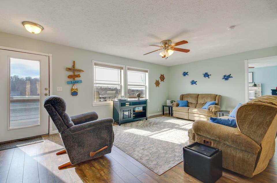 Gravois Mills Vacation Rental | 5BR | 3BA | 2,700 Sq Ft | Stairs Required