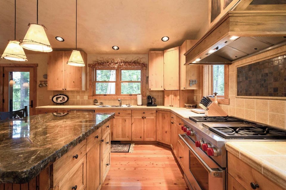 Gorgeous Gourmet Kitchen