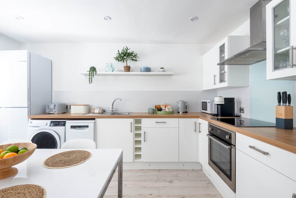 43b3c907-f358-4b61-9a66-f54e0bce8ec0