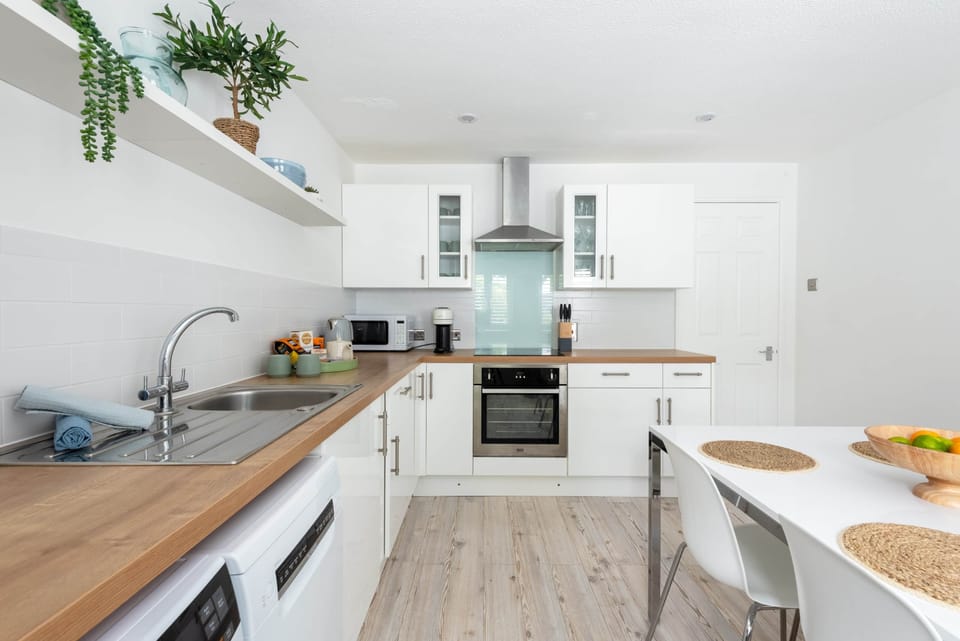 dbcacf31-f737-4bf1-9f20-f624cdcc443b