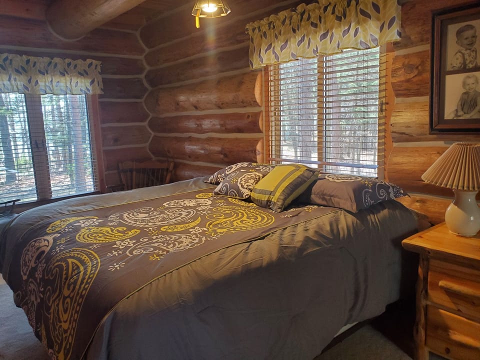 Master bed room with a new medium firm mattress. 