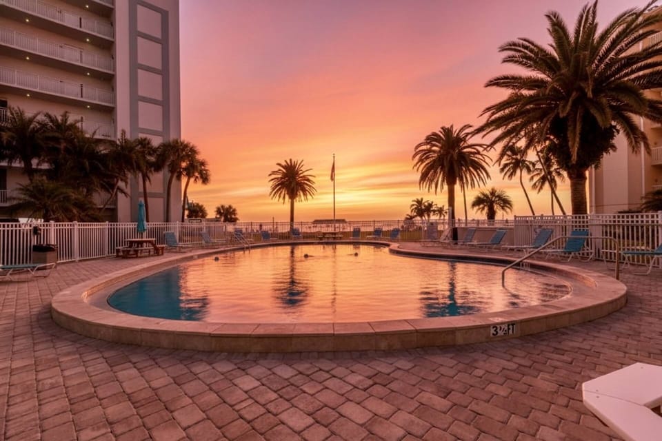 Siesta sunsets.. you don't want to miss it!