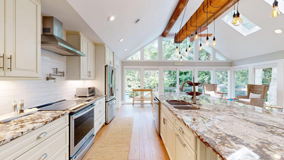 Fully Stocked Gourmet Kitchen