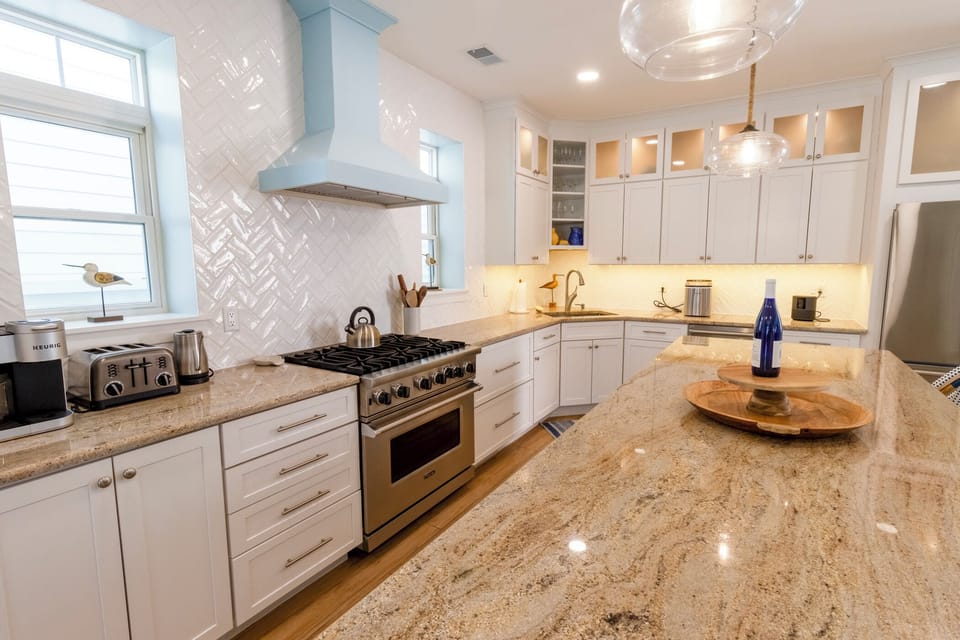 Main Level | Kitchen