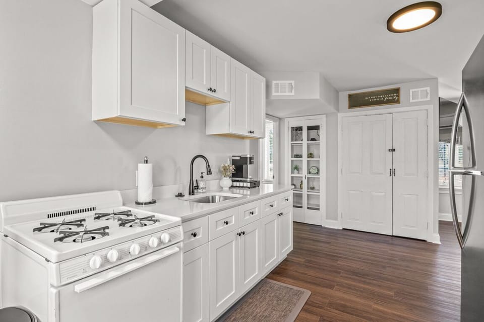 Spacious full equipped kitchen.