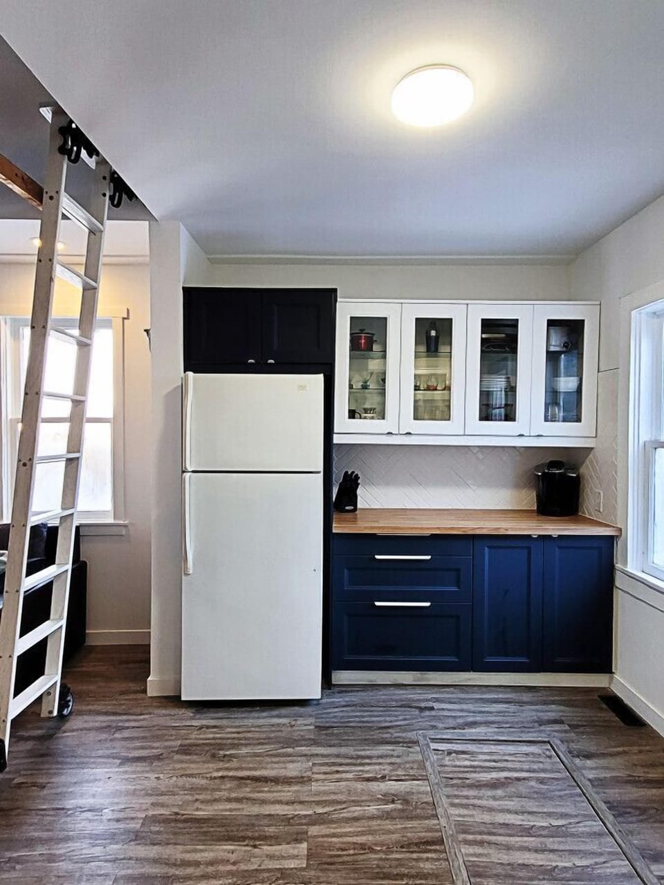 New, clean kitchen space! Stocked with condiments, coffee and teas. Includes stove / oven, air fryer, panini press / grill, rice cooker, magic bullet, and mini fondue pot available for you to enjoy!