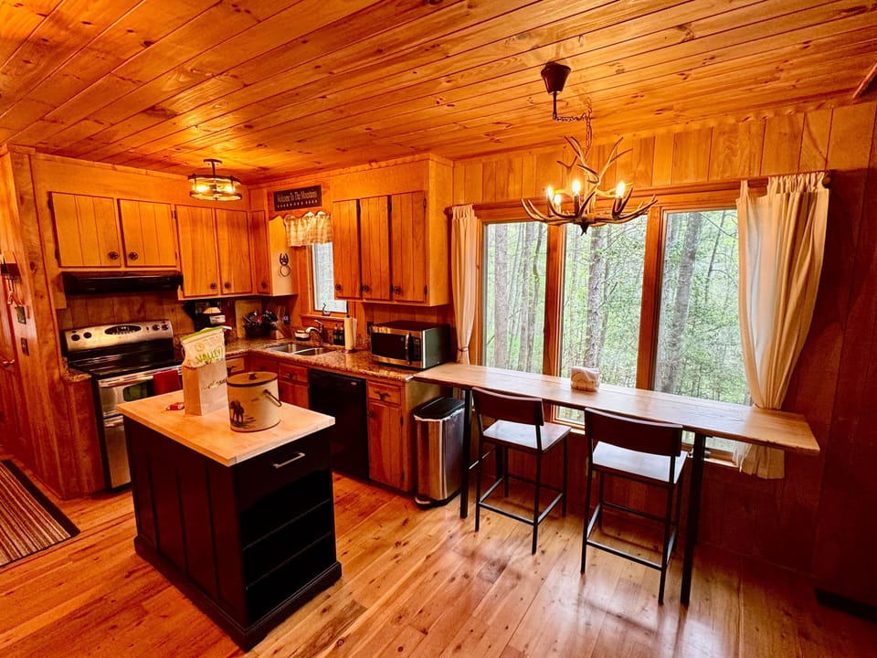 Serenity Now at Leatherwood Mountains
