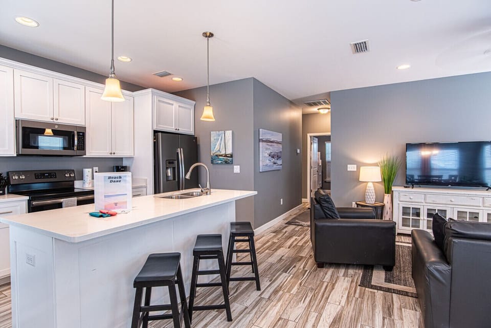 Kitchen | Living
