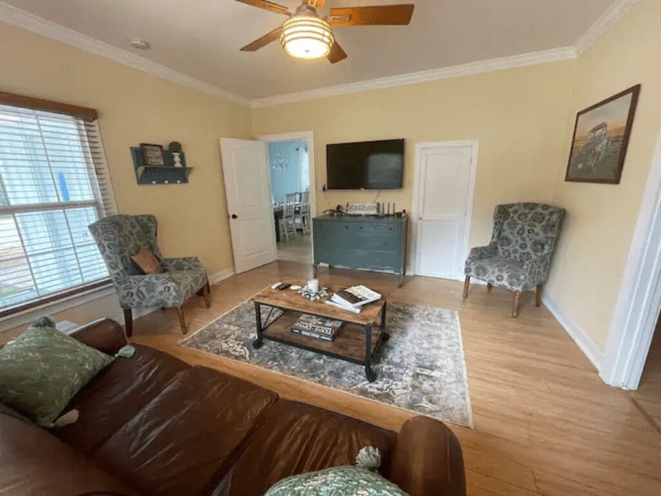 8063ce2c-4171-47e2-9e6f-3469e2bbda89