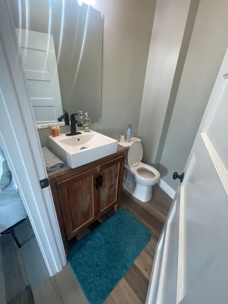 99a35bfa-520b-47c8-a45d-72cb1486e0f9