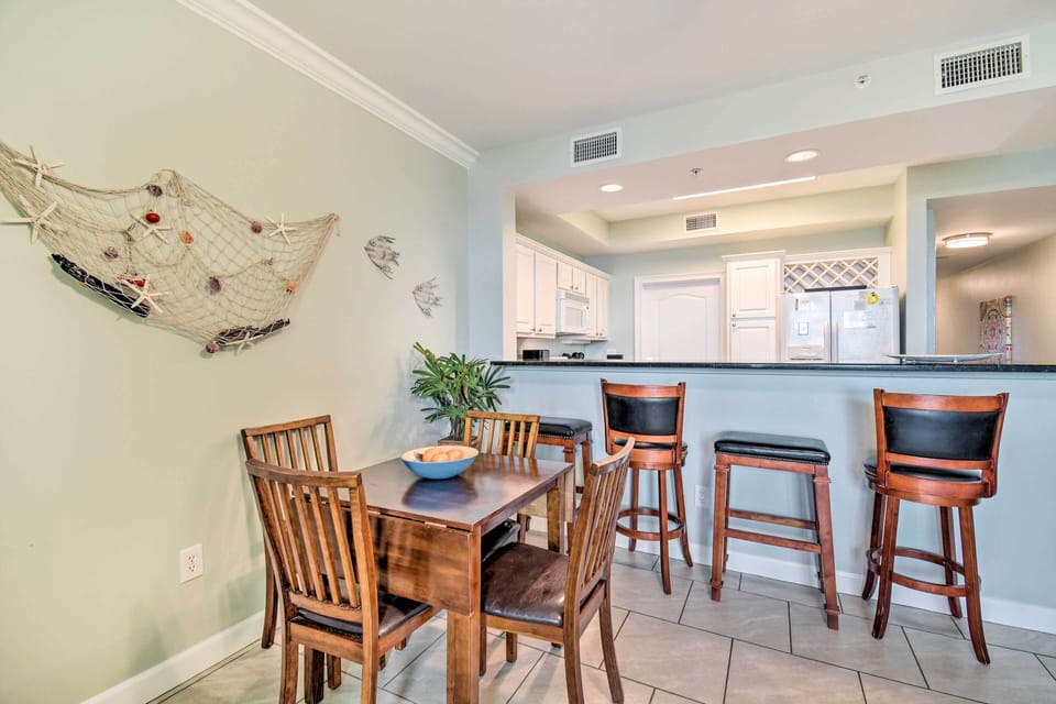 Dining Area | Dishware & Flatware