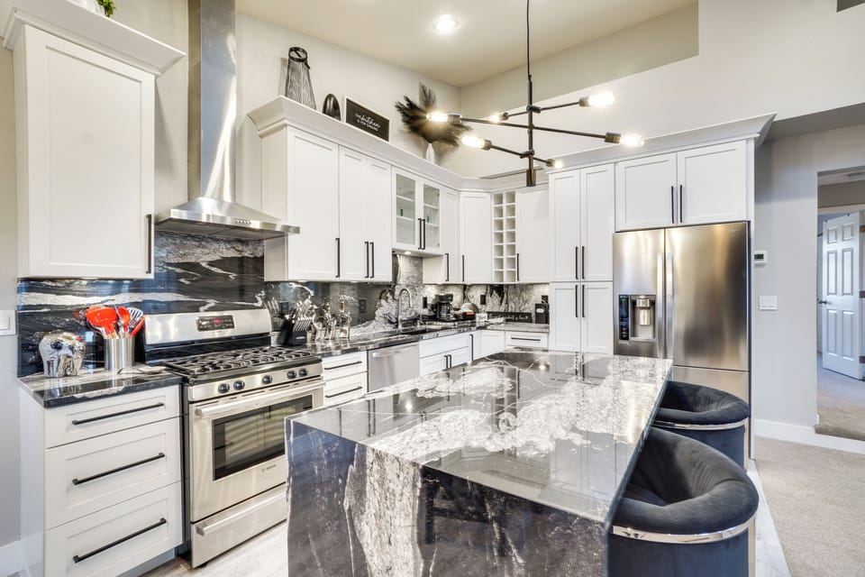 Kitchen | Coffee Maker | Spices | Blender | Crockpot | Toaster | Cooking Basics