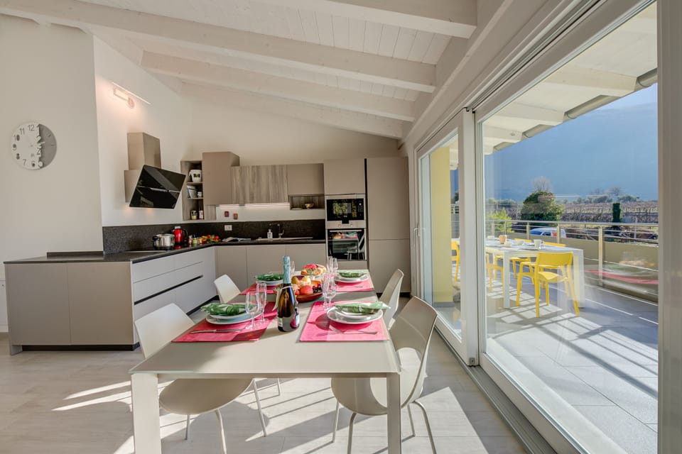 Kitchen and dining area
