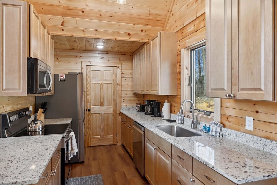 Full Kitchen